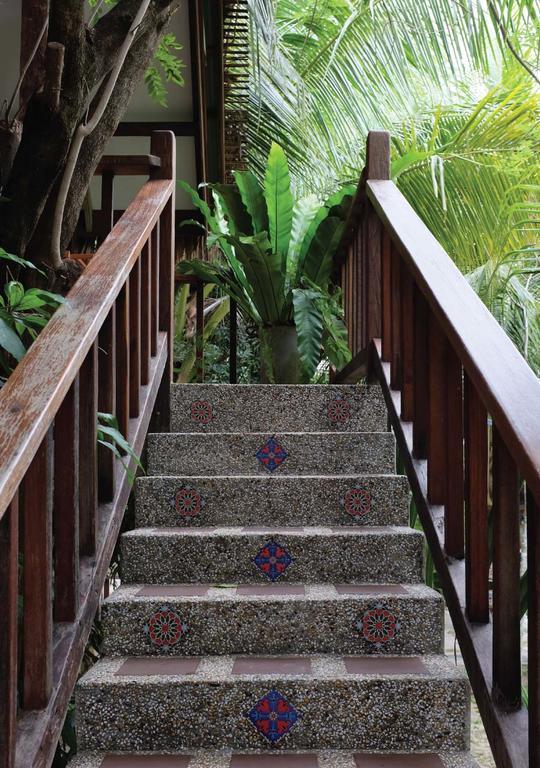 Panji Panji Tropical Wooden