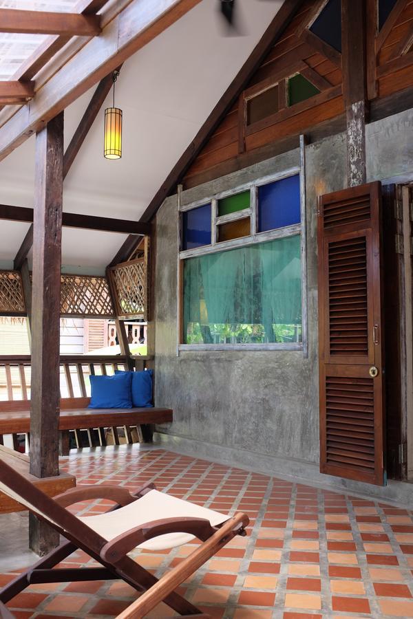 Panji Panji Tropical Wooden *