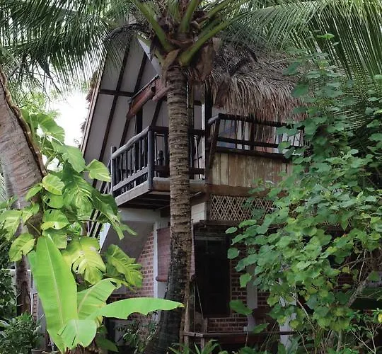 Panji Panji Tropical Wooden Home